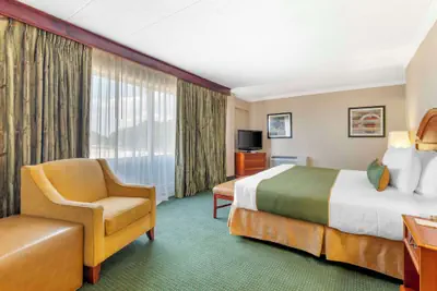 Photo 5 - Best Western Capital Beltway Washington DC