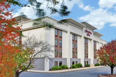 Photo 2 - Hampton Inn Salisbury