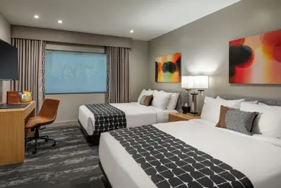 Photo 5 - Olivia Hotel