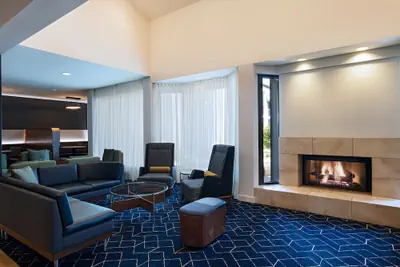 Photo 2 - Courtyard by Marriott Fort Worth University Drive