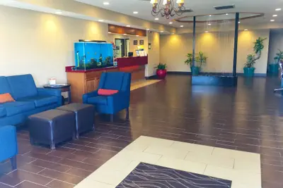 Photo 3 - Comfort Inn & Suites Klamath Falls