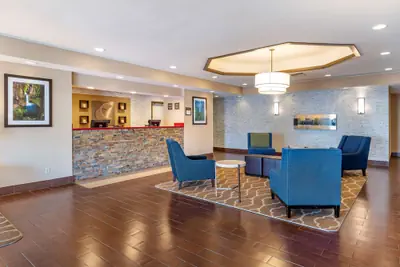 Photo 5 - Comfort Inn & Suites Klamath Falls