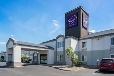 Photo 2 - Sleep Inn near Washington State Line