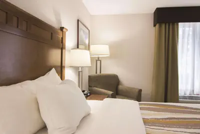 Photo 5 - La Quinta Inn by Wyndham Bend