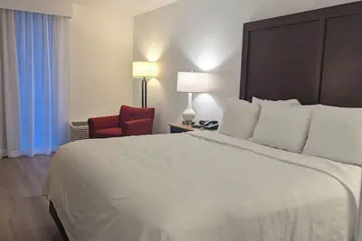 Photo 2 - Plaza Hotel Denver