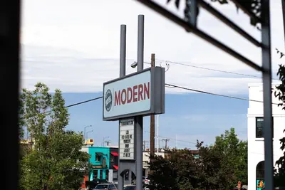 Photo 2 - Modern Hotel