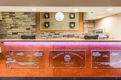 Photo 4 - Comfort Inn Wings Stadium