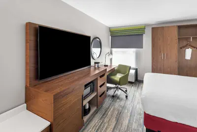 Photo 5 - Hampton Inn Indianapolis-N.E./Castleton