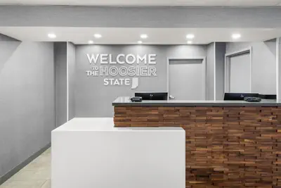 Photo 3 - Hampton Inn Indianapolis-N.E./Castleton