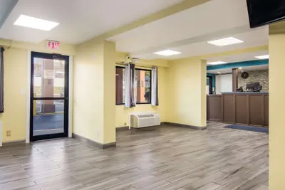 Photo 5 - Rodeway Inn & Suites Monroeville - Pittsburgh