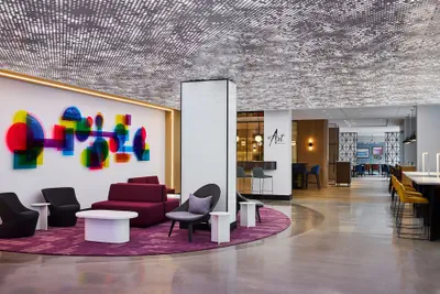 Photo 4 - YOTEL Washington DC