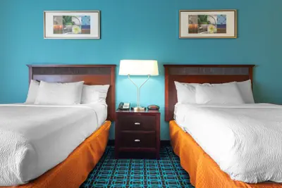 Photo 5 - Chester Inn & Suites