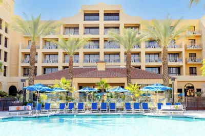 Photo 2 - Renaissance Palm Springs Hotel