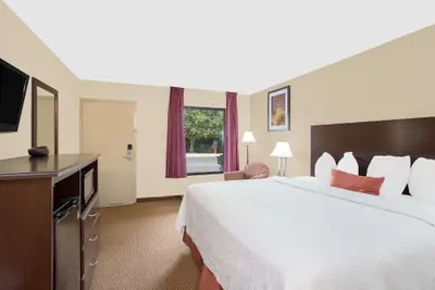 Photo 5 - Baymont by Wyndham Greenville