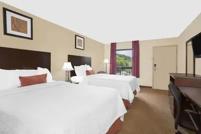 Photo 4 - Baymont by Wyndham Greenville