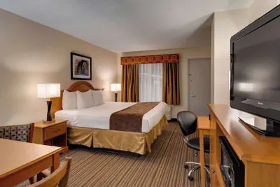 Photo 4 - SureStay by Best Western Miles City