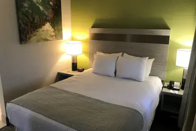 Photo 2 - SureStay InnSuites Phoenix Hotel & Suites by Best Western