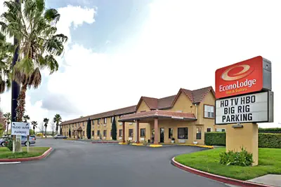 Photo 2 - Econo Lodge Inn & Suites Corning Travel Center