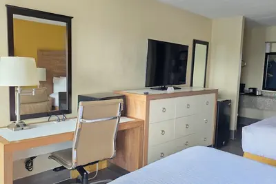 Photo 4 - Chattanooga Heritage Inn