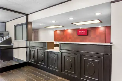 Photo 3 - Red Roof Inn PLUS+ Chicago - Hoffman Estates
