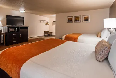 Photo 2 - Best Western Paradise Inn