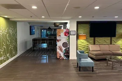 Photo 5 - Sleep Inn & Suites Memphis Southeast