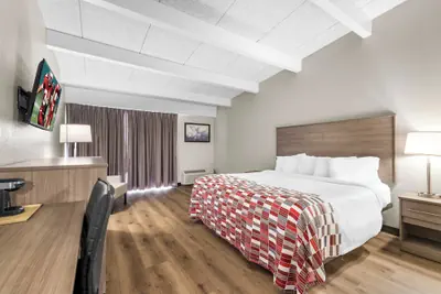 Photo 2 - Red Roof Inn Niagara Falls