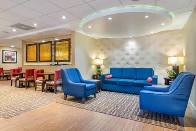 Photo 4 - Spark by Hilton Atlanta Airport South College Park