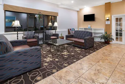 Photo 3 - Ramada by Wyndham West Atlantic City