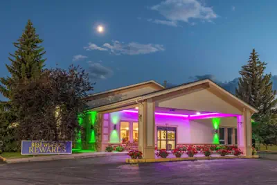 Photo 2 - SureStay Plus Hotel by Best Western Buffalo