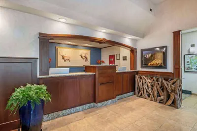Photo 5 - SureStay Plus Hotel by Best Western Buffalo