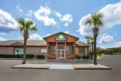 Photo 2 - Days Inn by Wyndham Hardeeville/ I-95 State Line