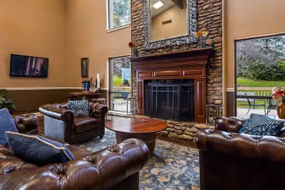Photo 4 - Best Western Shelbyville Lodge