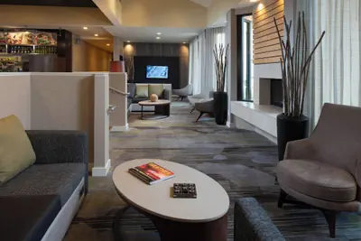 Photo 2 - Courtyard by Marriott St Louis Creve Coeur