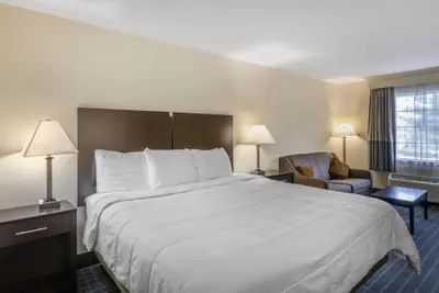 Photo 2 - Best Western Parkside Inn
