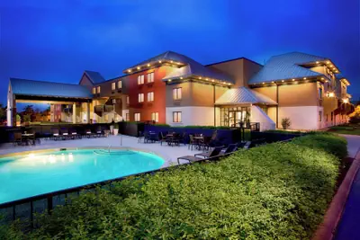 Photo 2 - Holiday Inn Express Nashville Airport by IHG