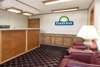 Photo 3 - Days Inn by Wyndham Plymouth