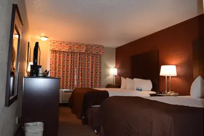 Photo 4 - Baymont by Wyndham Midland Airport