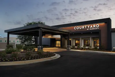 Photo 2 - Courtyard by Marriott St. Louis Downtown West