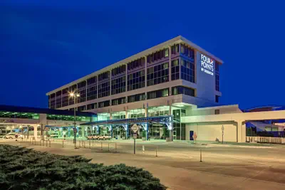 Photo 2 - Four Points by Sheraton Huntsville Airport
