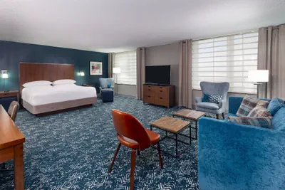 Photo 4 - Four Points by Sheraton Huntsville Airport