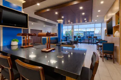 Photo 5 - Holiday Inn Express & Suites Eau Claire West I-94 by IHG