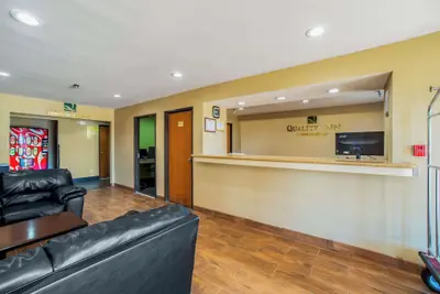 Photo 3 - Quality Inn Carbondale University area
