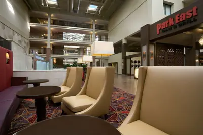 Photo 5 - Embassy Suites by Hilton Cleveland Beachwood