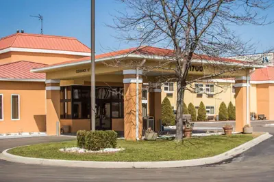 Photo 2 - Quality Inn & Suites Port Huron