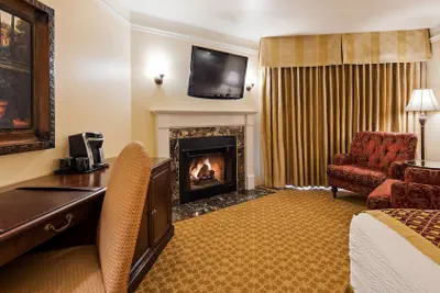 Photo 4 - Victorian Inn