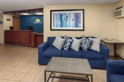 Photo 5 - Days Inn by Wyndham Rockford I-90 Casino District