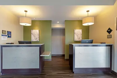 Photo 4 - Best Western Plus Inn At The Vines