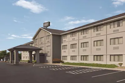 Photo 2 - Country Inn & Suites by Radisson, Abingdon, VA