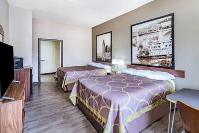 Photo 5 - Super 8 by Wyndham Columbia